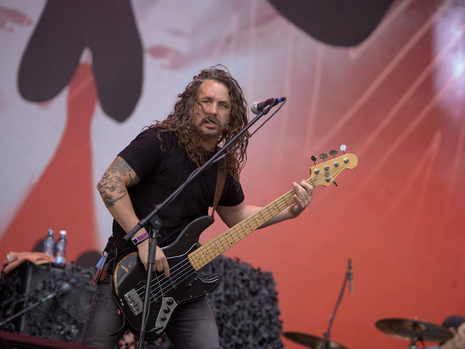 Masters of Rock, den druhý: Extravagantní show Tilla Lindemanna, řízný set Kanonenfieber a powermetalová smršť Illumishade