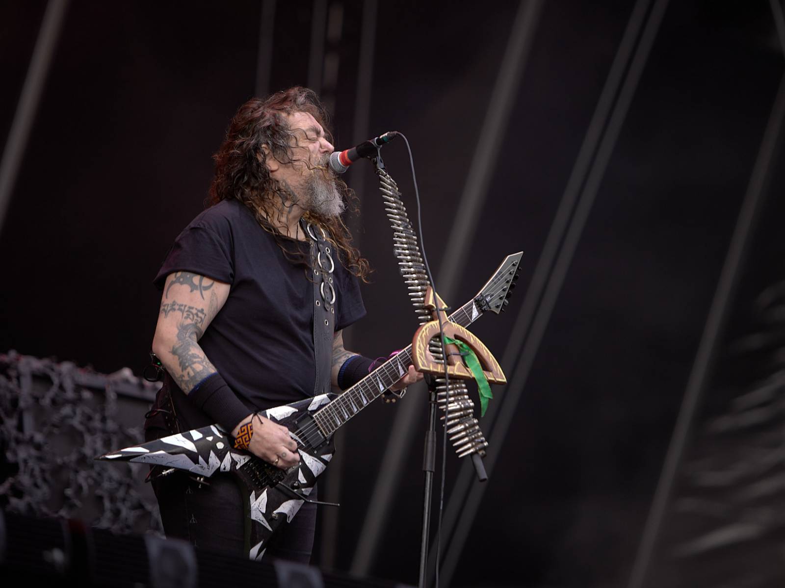 Masters of Rock, den druhý: Extravagantní show Tilla Lindemanna, řízný set Kanonenfieber a powermetalová smršť Illumishade