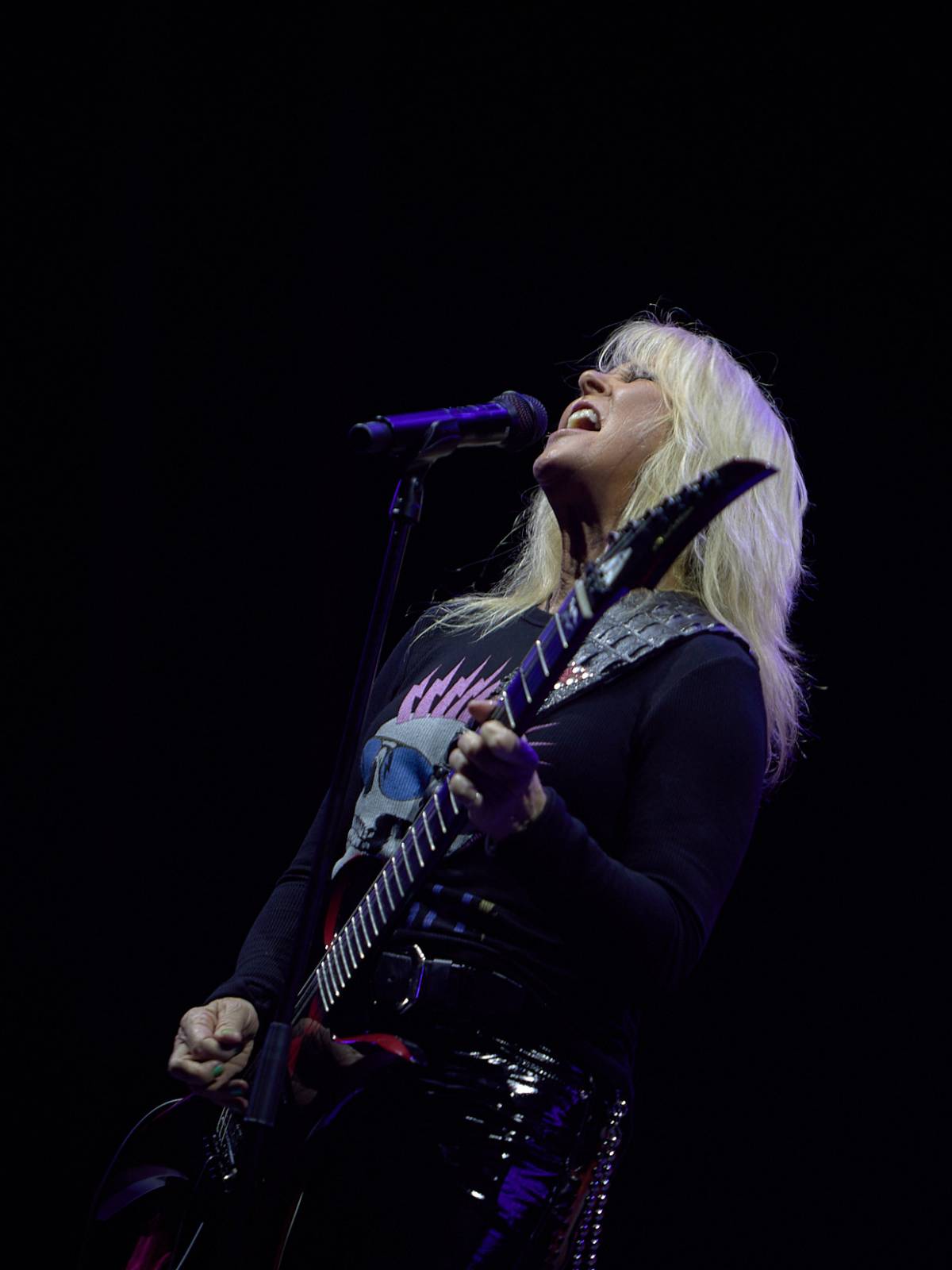 Masters of Rock, den druhý: Extravagantní show Tilla Lindemanna, řízný set Kanonenfieber a powermetalová smršť Illumishade