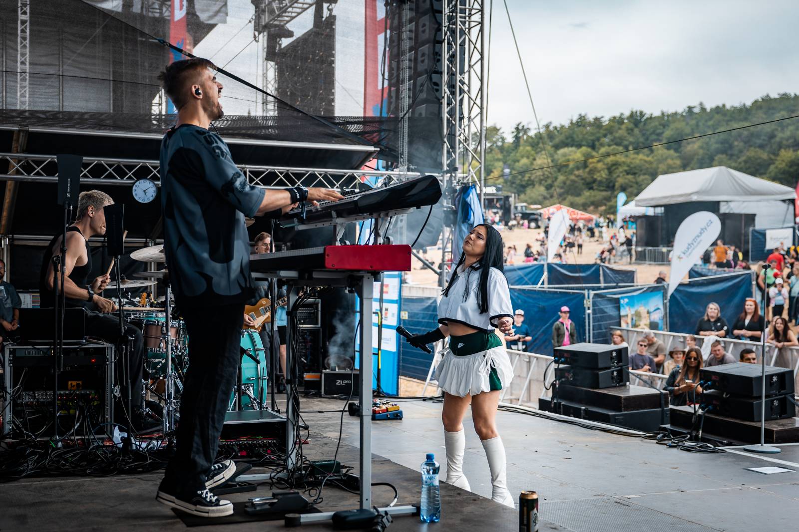 Hrady CZ se přesunuly na Točník. Dav rozvášnili Ben Cristovao, Marpo, Divokej Bill, Dymytry i Pam Rabbit