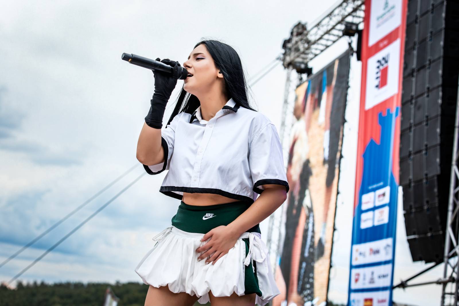 Hrady CZ se přesunuly na Točník. Dav rozvášnili Ben Cristovao, Marpo, Divokej Bill, Dymytry i Pam Rabbit