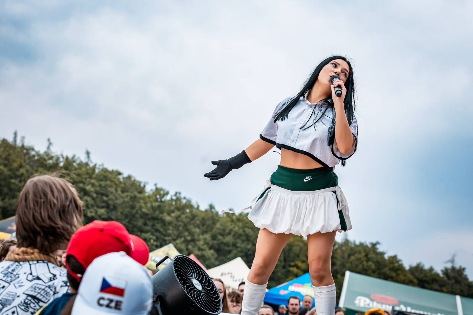 Hrady CZ se přesunuly na Točník. Dav rozvášnili Ben Cristovao, Marpo, Divokej Bill, Dymytry i Pam Rabbit