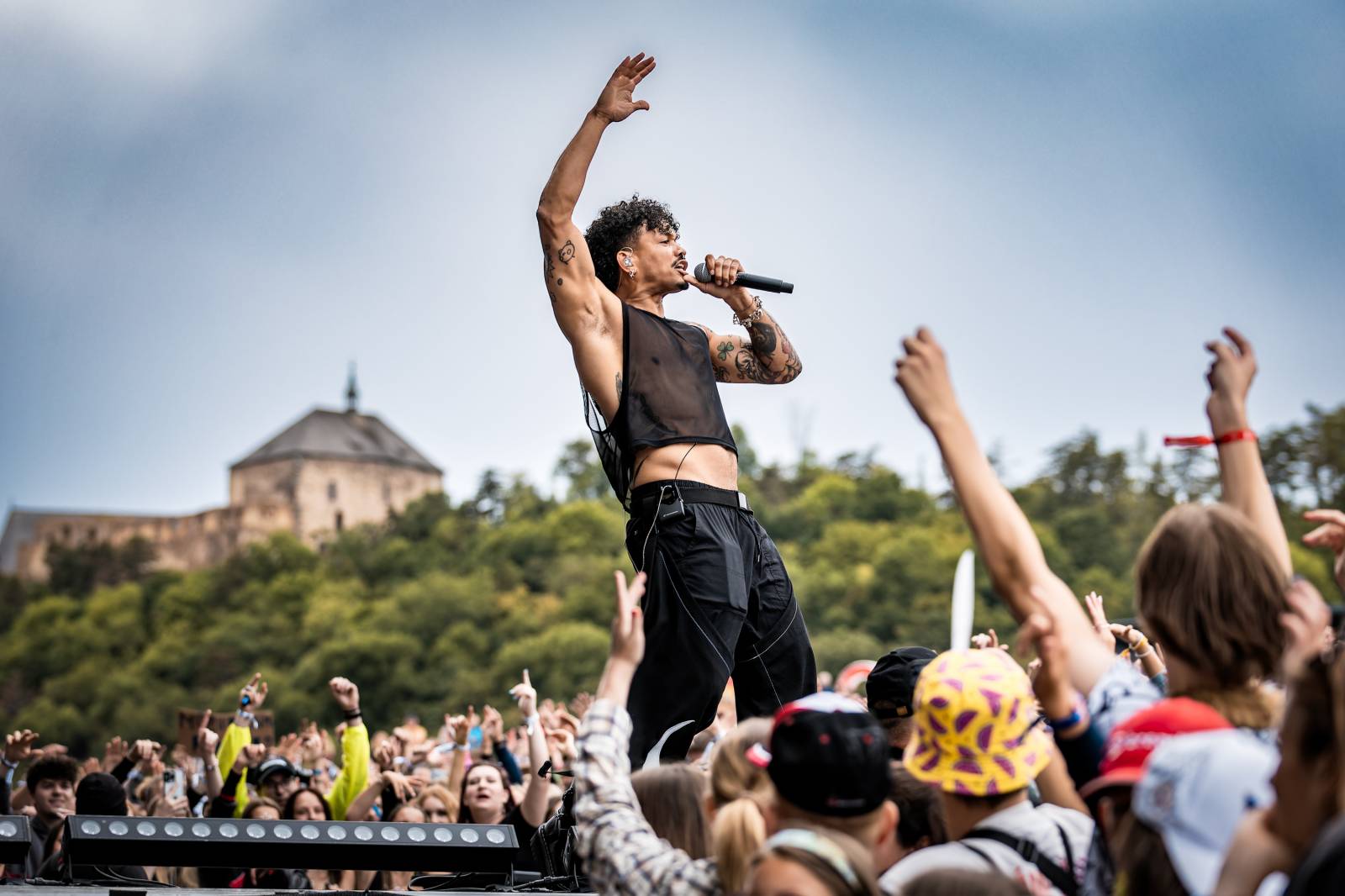 Hrady CZ se přesunuly na Točník. Dav rozvášnili Ben Cristovao, Marpo, Divokej Bill, Dymytry i Pam Rabbit