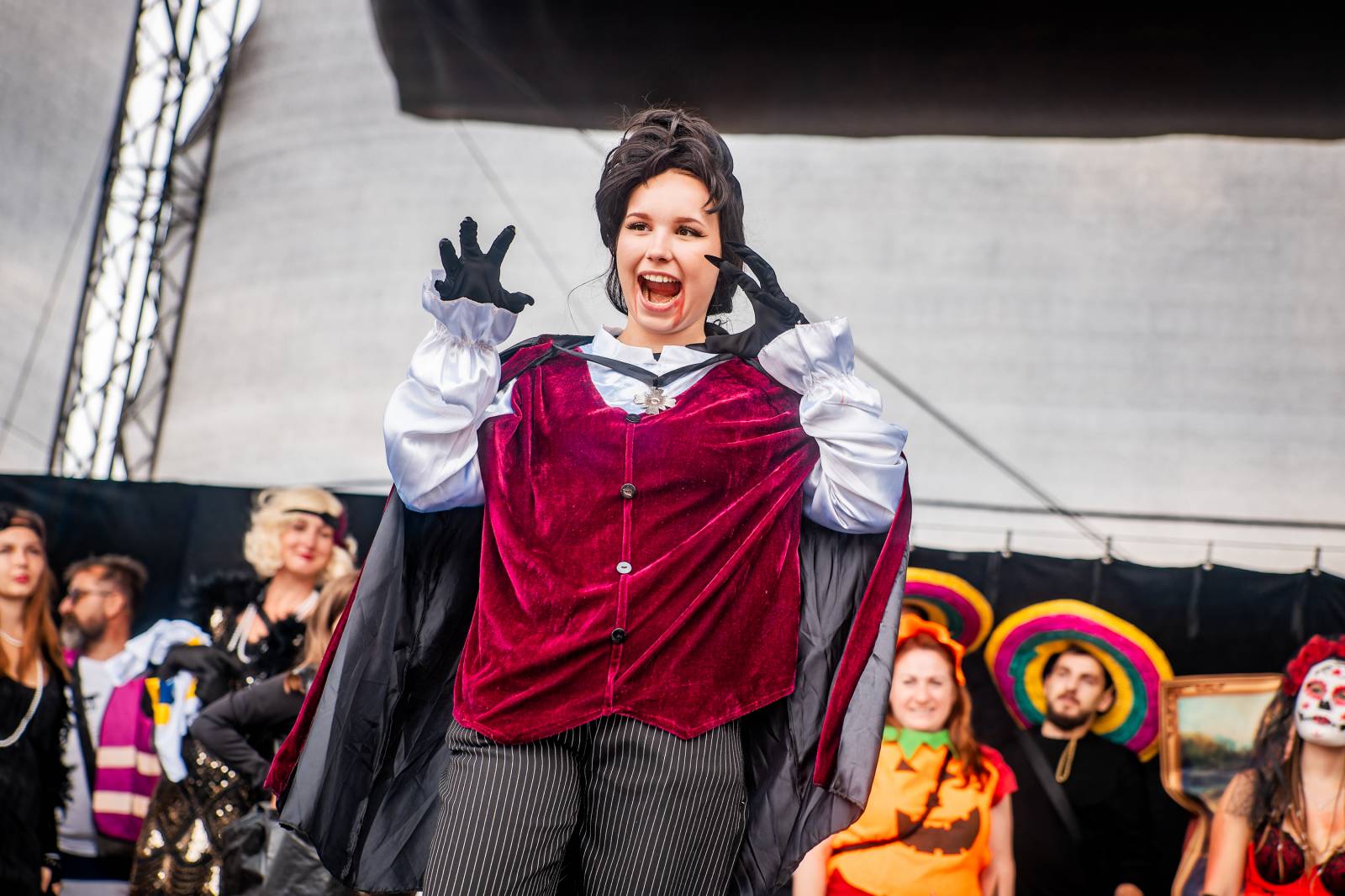 Hrady CZ se přesunuly na Točník. Dav rozvášnili Ben Cristovao, Marpo, Divokej Bill, Dymytry i Pam Rabbit