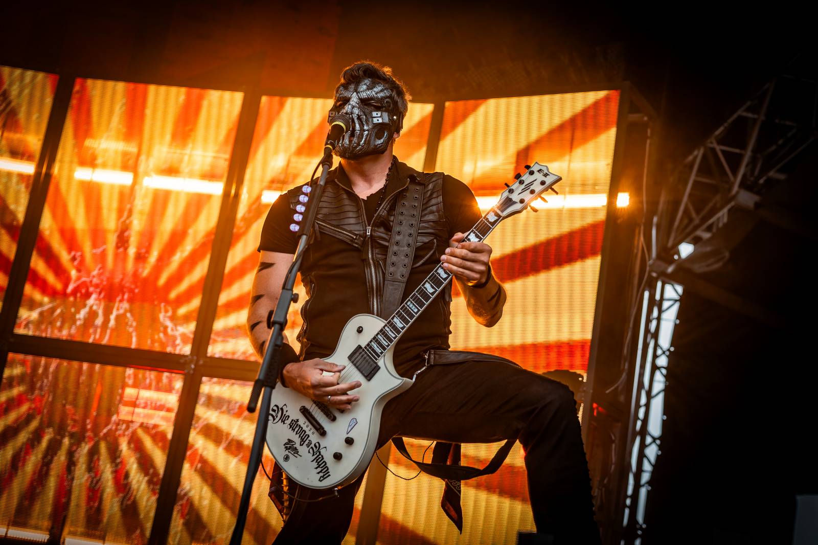 Hrady CZ se přesunuly na Točník. Dav rozvášnili Ben Cristovao, Marpo, Divokej Bill, Dymytry i Pam Rabbit