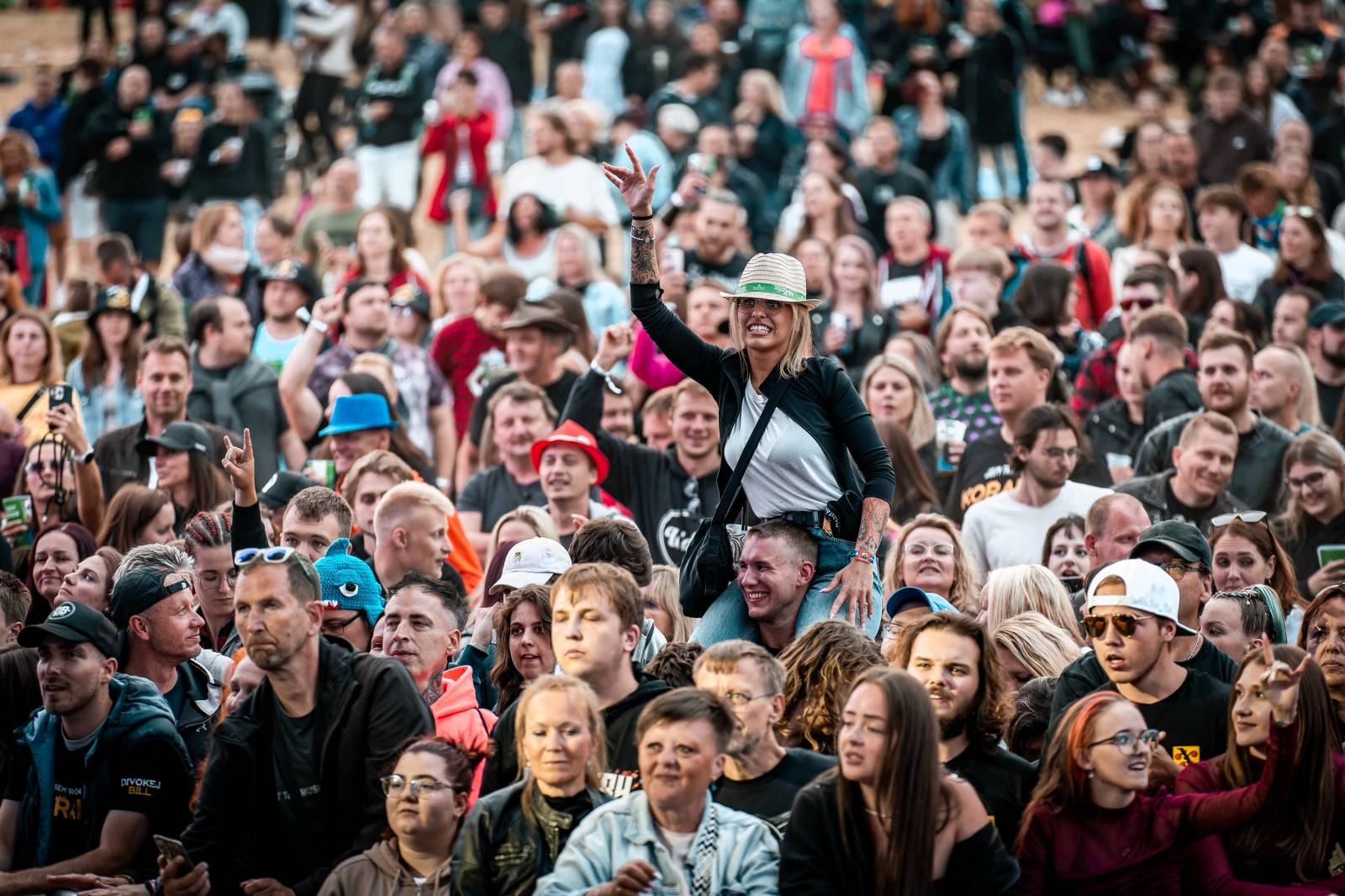 Hrady CZ se přesunuly na Točník. Dav rozvášnili Ben Cristovao, Marpo, Divokej Bill, Dymytry i Pam Rabbit