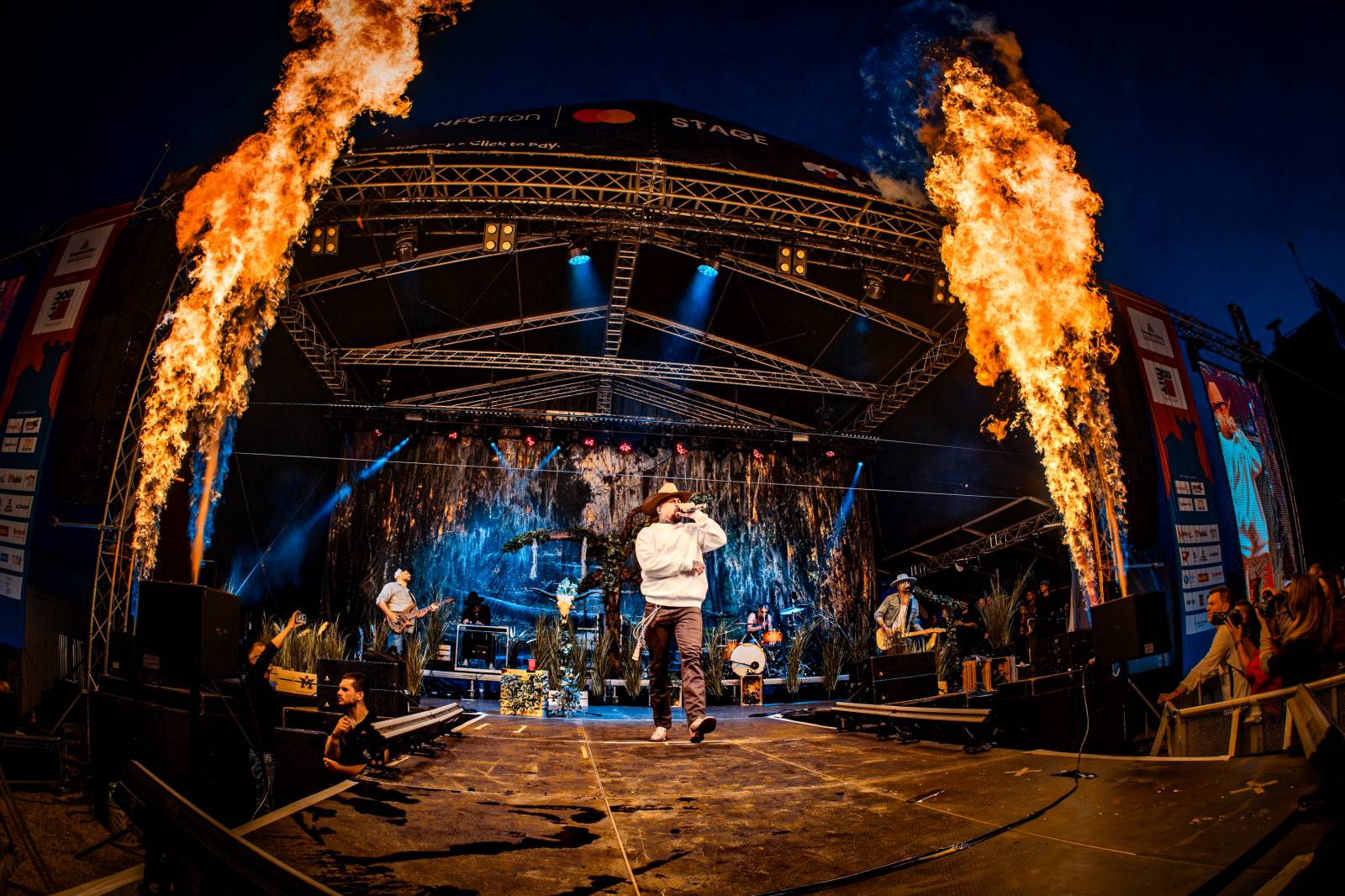 Hrady CZ se přesunuly na Točník. Dav rozvášnili Ben Cristovao, Marpo, Divokej Bill, Dymytry i Pam Rabbit