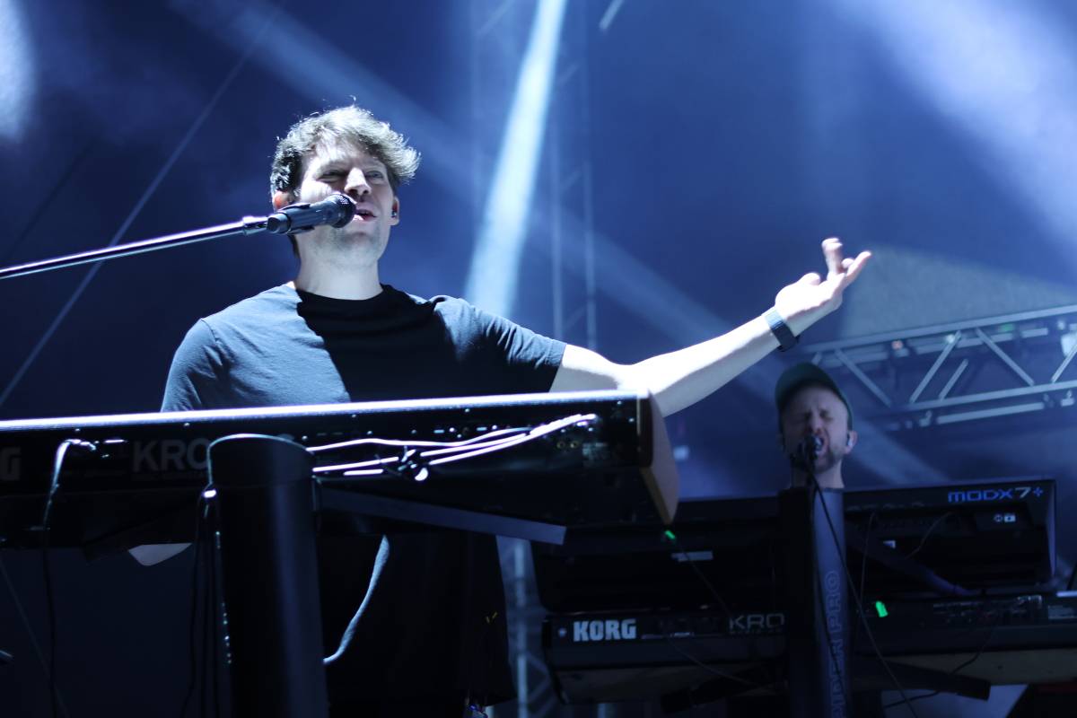 Festival Groove Brno pokračoval v rytmu skladeb Dirty Loops, Candy Dulfer a B-Side Bandu