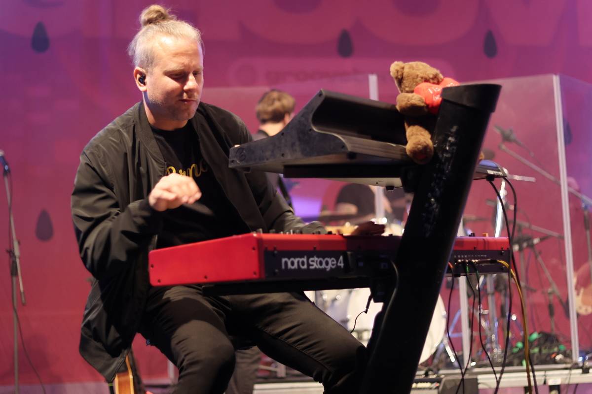 Festival Groove Brno pokračoval v rytmu skladeb Dirty Loops, Candy Dulfer a B-Side Bandu