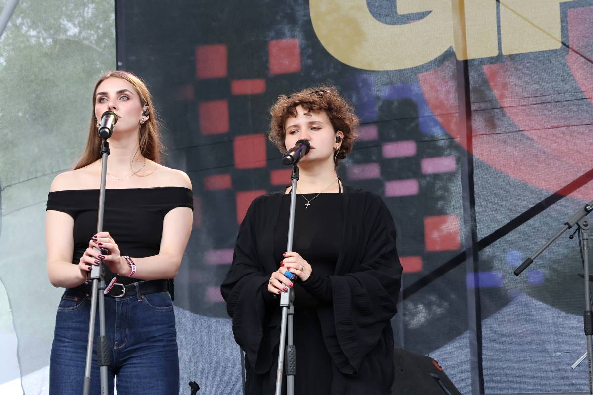 Festival Groove Brno pokračoval v rytmu skladeb Dirty Loops, Candy Dulfer a B-Side Bandu