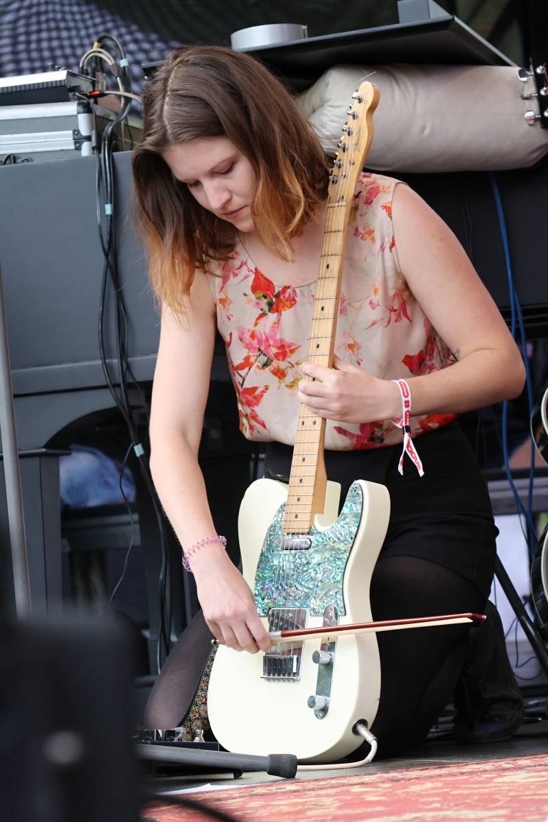 Festival Groove Brno pokračoval v rytmu skladeb Dirty Loops, Candy Dulfer a B-Side Bandu