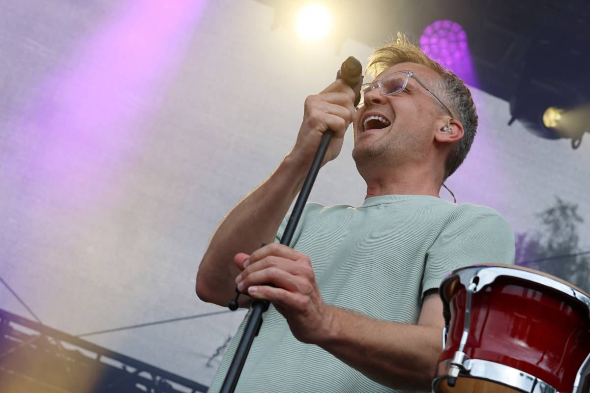 Festival Groove Brno pokračoval v rytmu skladeb Dirty Loops, Candy Dulfer a B-Side Bandu