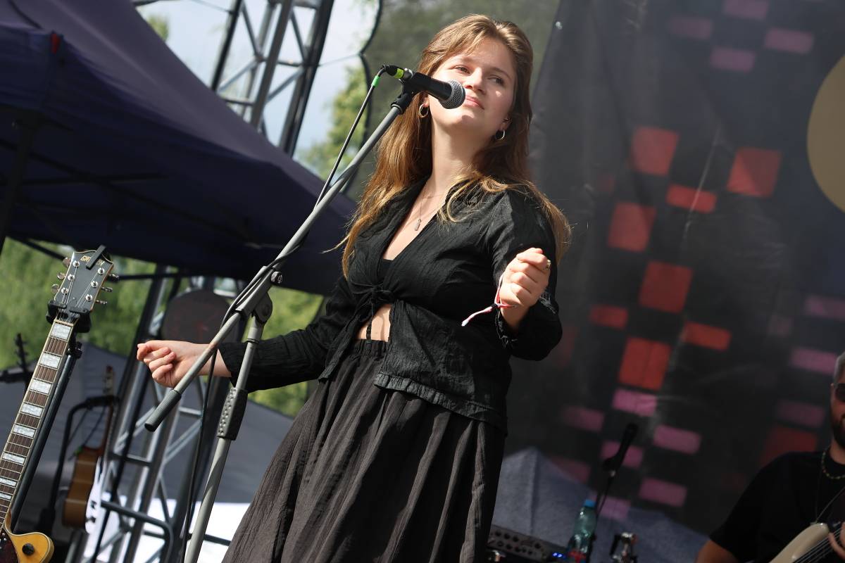 Festival Groove Brno pokračoval v rytmu skladeb Dirty Loops, Candy Dulfer a B-Side Bandu