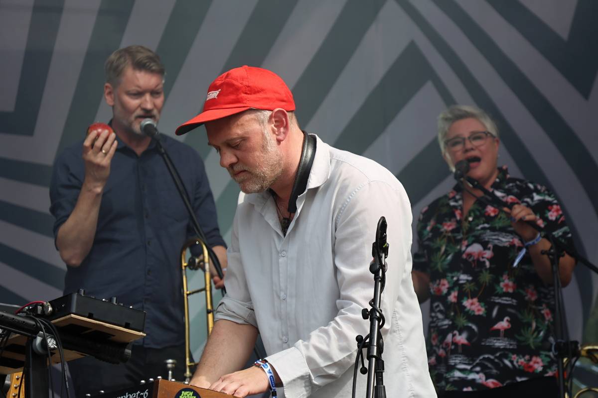 Festival Groove Brno pokračoval v rytmu skladeb Dirty Loops, Candy Dulfer a B-Side Bandu