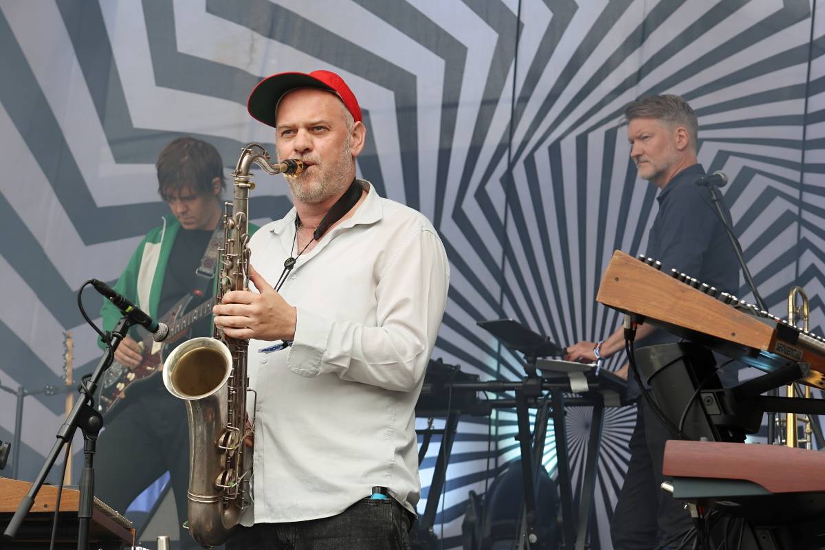 Festival Groove Brno pokračoval v rytmu skladeb Dirty Loops, Candy Dulfer a B-Side Bandu