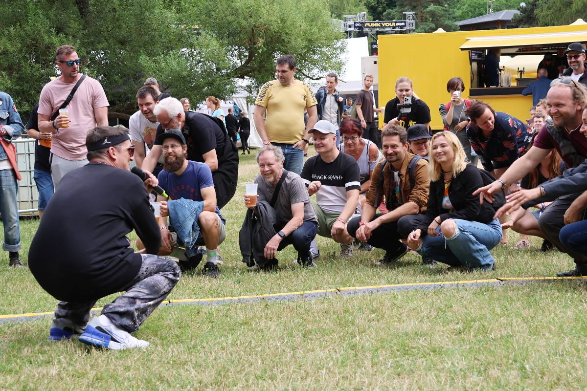 Festival Groove Brno pokračoval v rytmu skladeb Dirty Loops, Candy Dulfer a B-Side Bandu