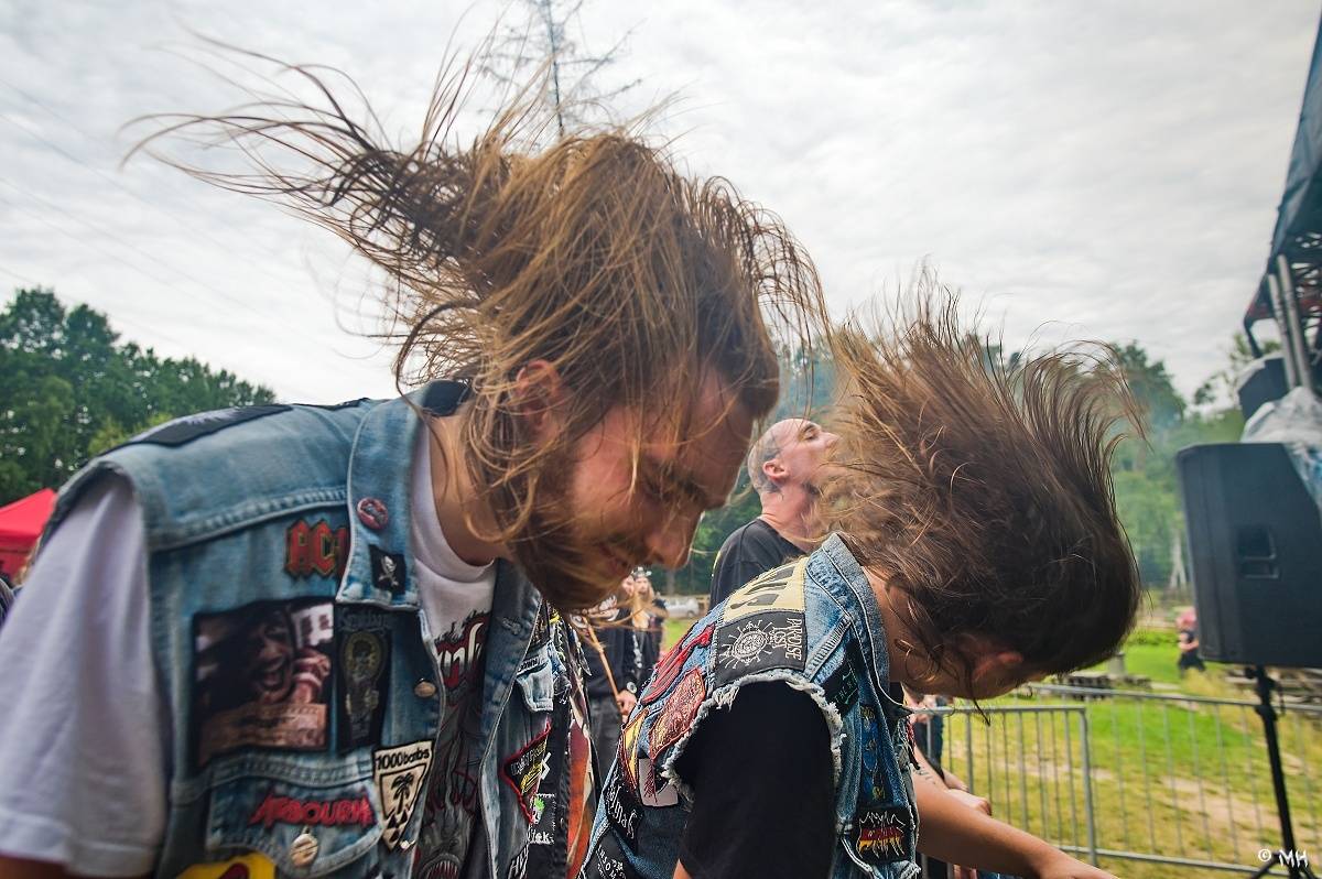 Druhému dni Destroy Festu nepřálo počasí. Metalové fanoušky bavili Sinner Self, Modern Age Dying nebo Pilsentura