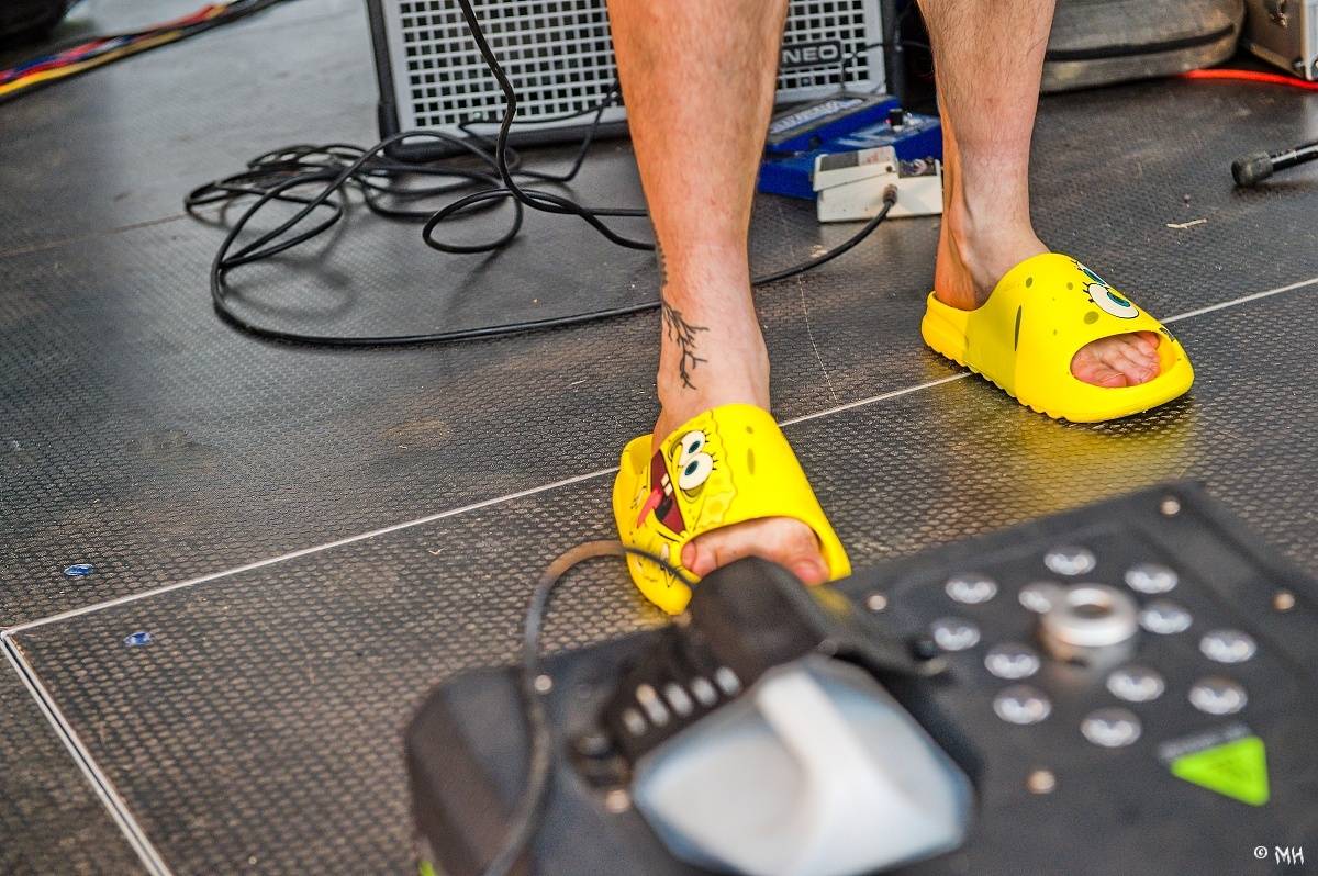 Druhému dni Destroy Festu nepřálo počasí. Metalové fanoušky bavili Sinner Self, Modern Age Dying nebo Pilsentura