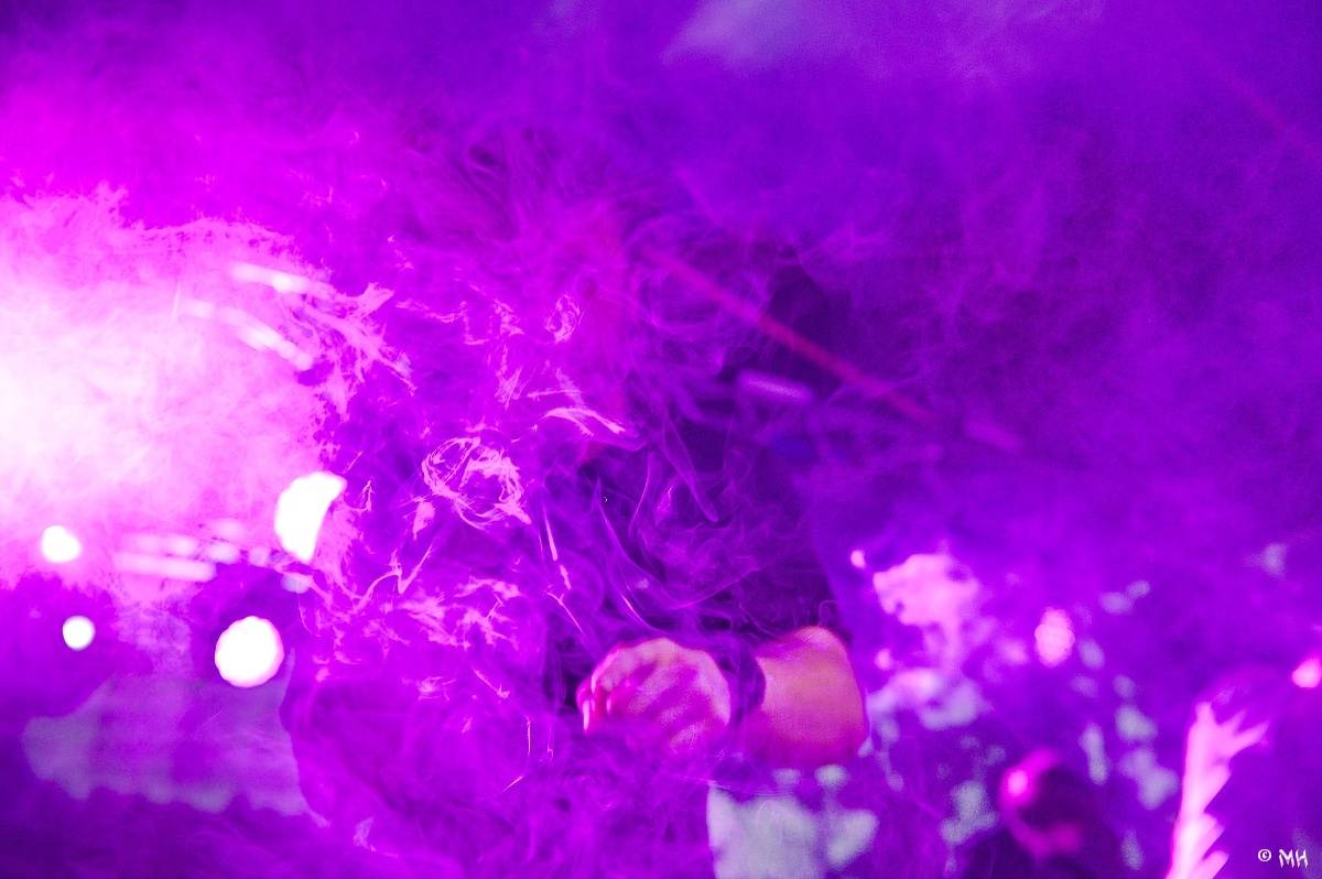 Druhému dni Destroy Festu nepřálo počasí. Metalové fanoušky bavili Sinner Self, Modern Age Dying nebo Pilsentura