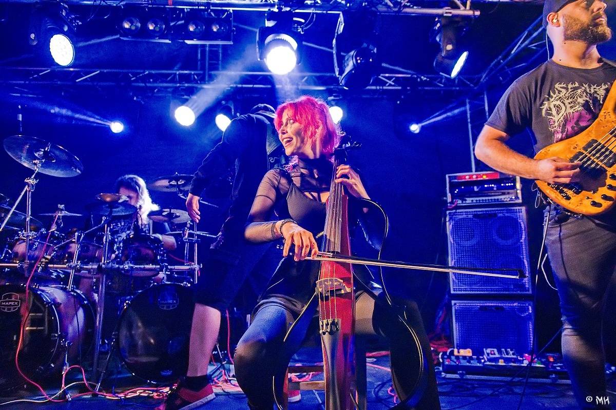 Druhému dni Destroy Festu nepřálo počasí. Metalové fanoušky bavili Sinner Self, Modern Age Dying nebo Pilsentura