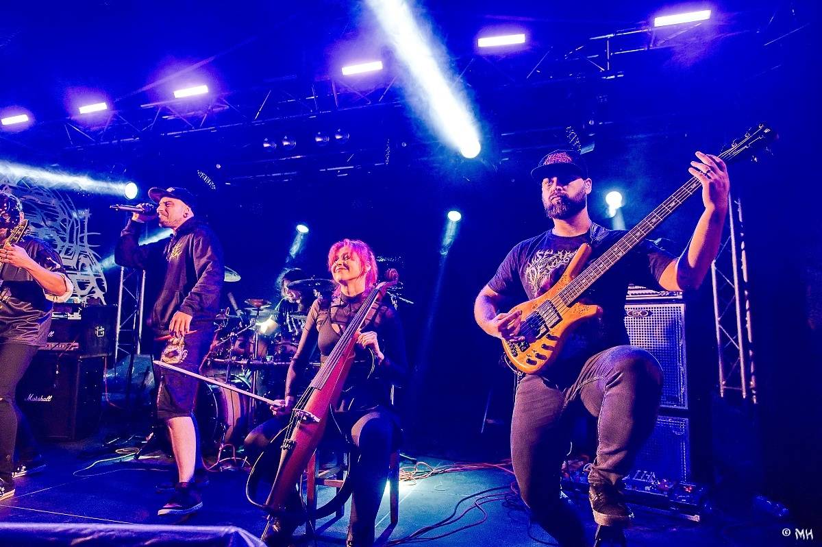 Druhému dni Destroy Festu nepřálo počasí. Metalové fanoušky bavili Sinner Self, Modern Age Dying nebo Pilsentura