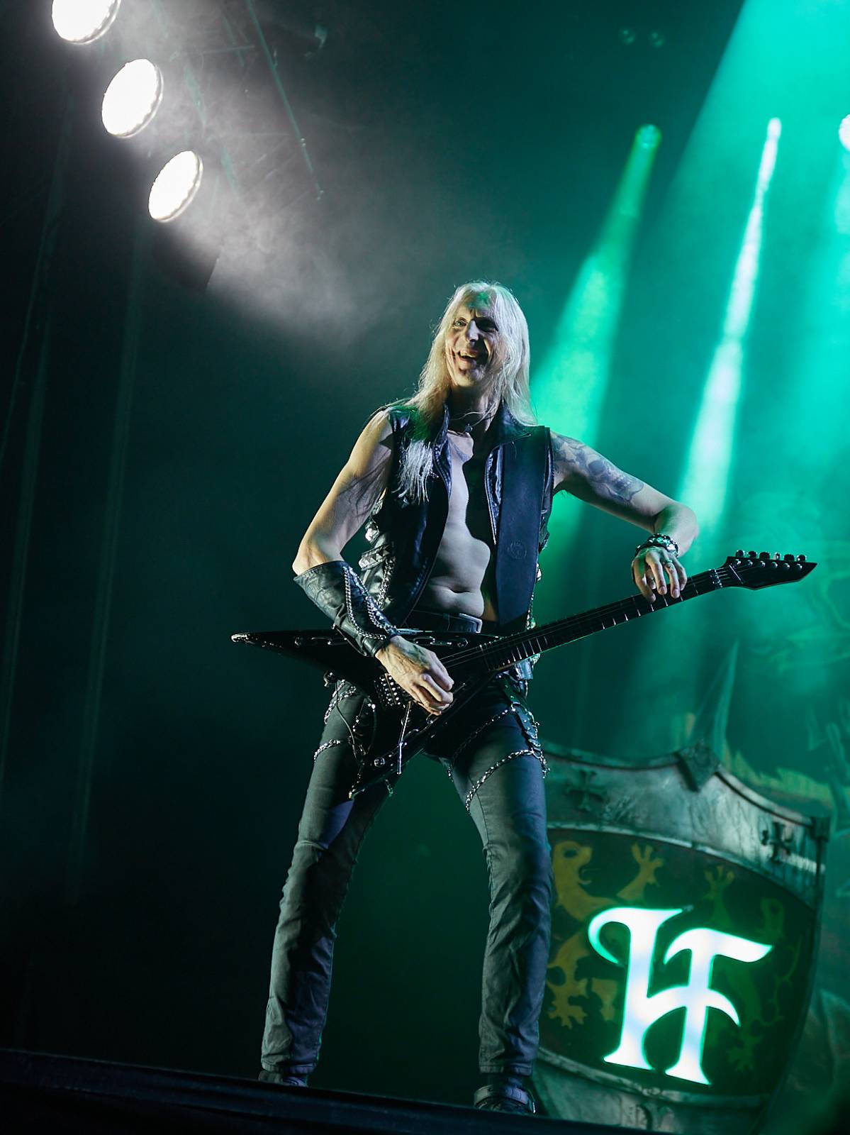 Masters of Rock, den třetí: Hammerfall vzpomínali, Floor Jansen zpívala Nightwish a Burning Witches spláchl déšť