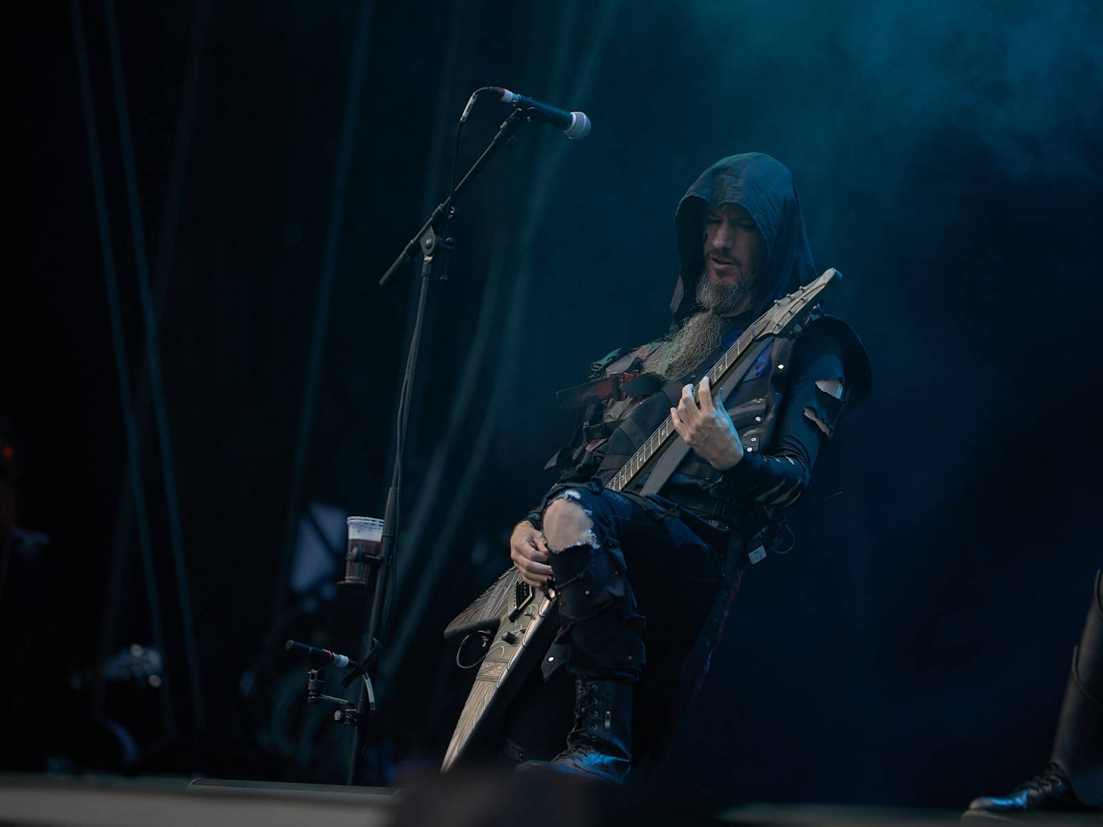 Masters of Rock, den třetí: Hammerfall vzpomínali, Floor Jansen zpívala Nightwish a Burning Witches spláchl déšť