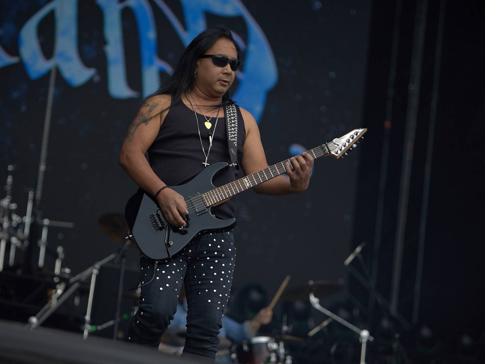 Masters of Rock, den třetí: Hammerfall vzpomínali, Floor Jansen zpívala Nightwish a Burning Witches spláchl déšť