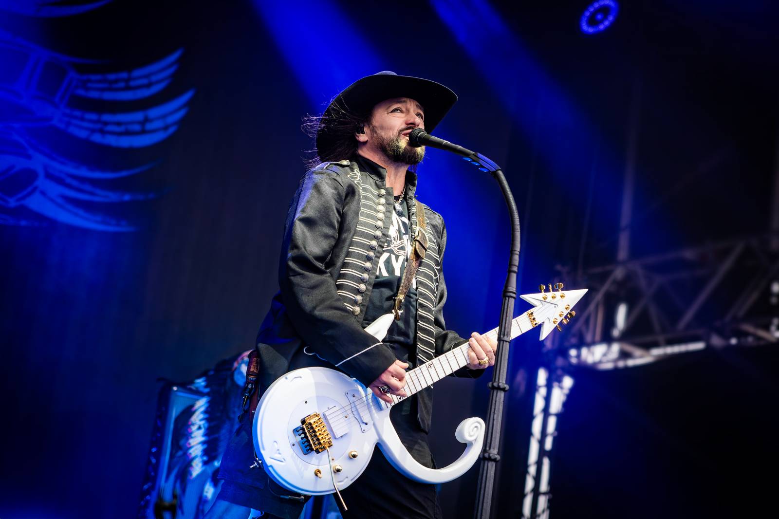 Hrady CZ na Točníku: Druhý den ovládl Kabát, Wanastowi Vjecy vsadili na své hity a překvapení v podobě Lucie 