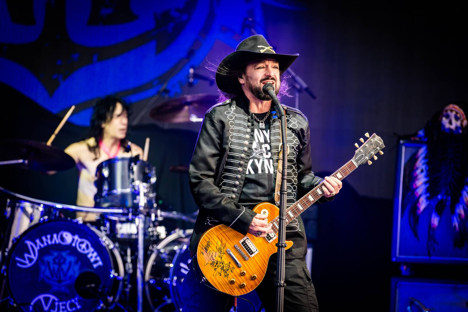 Hrady CZ na Točníku: Druhý den ovládl Kabát, Wanastowi Vjecy vsadili na své hity a překvapení v podobě Lucie 