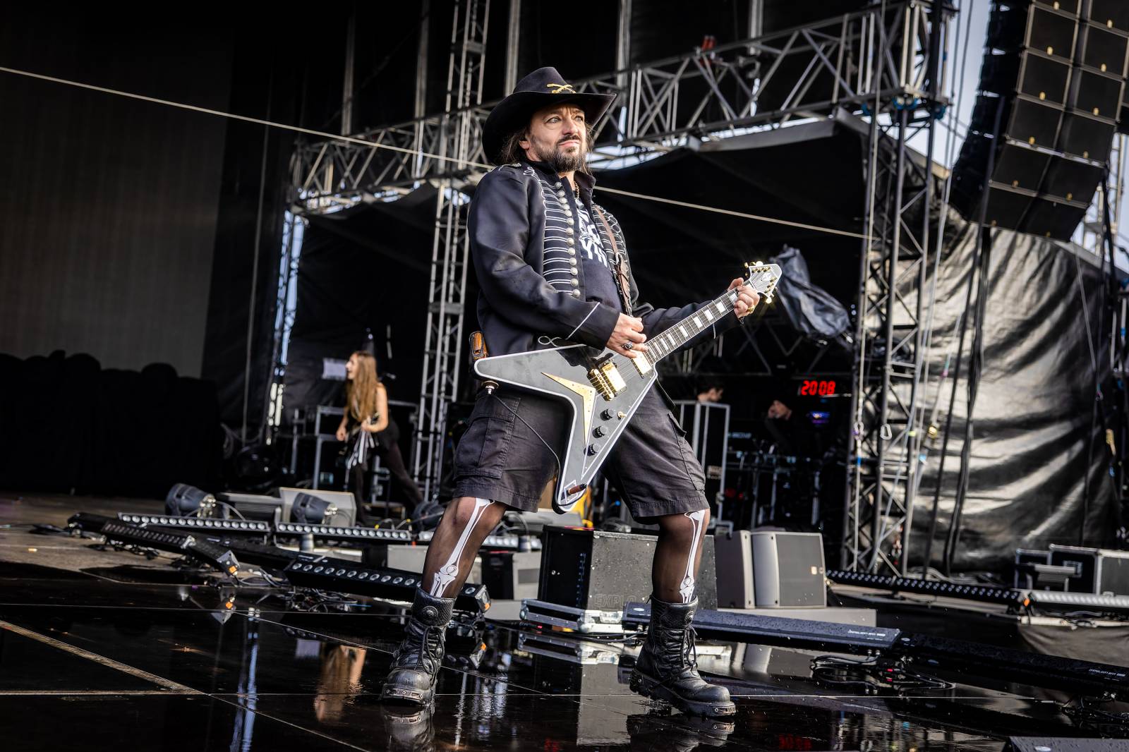 Hrady CZ na Točníku: Druhý den ovládl Kabát, Wanastowi Vjecy vsadili na své hity a překvapení v podobě Lucie 