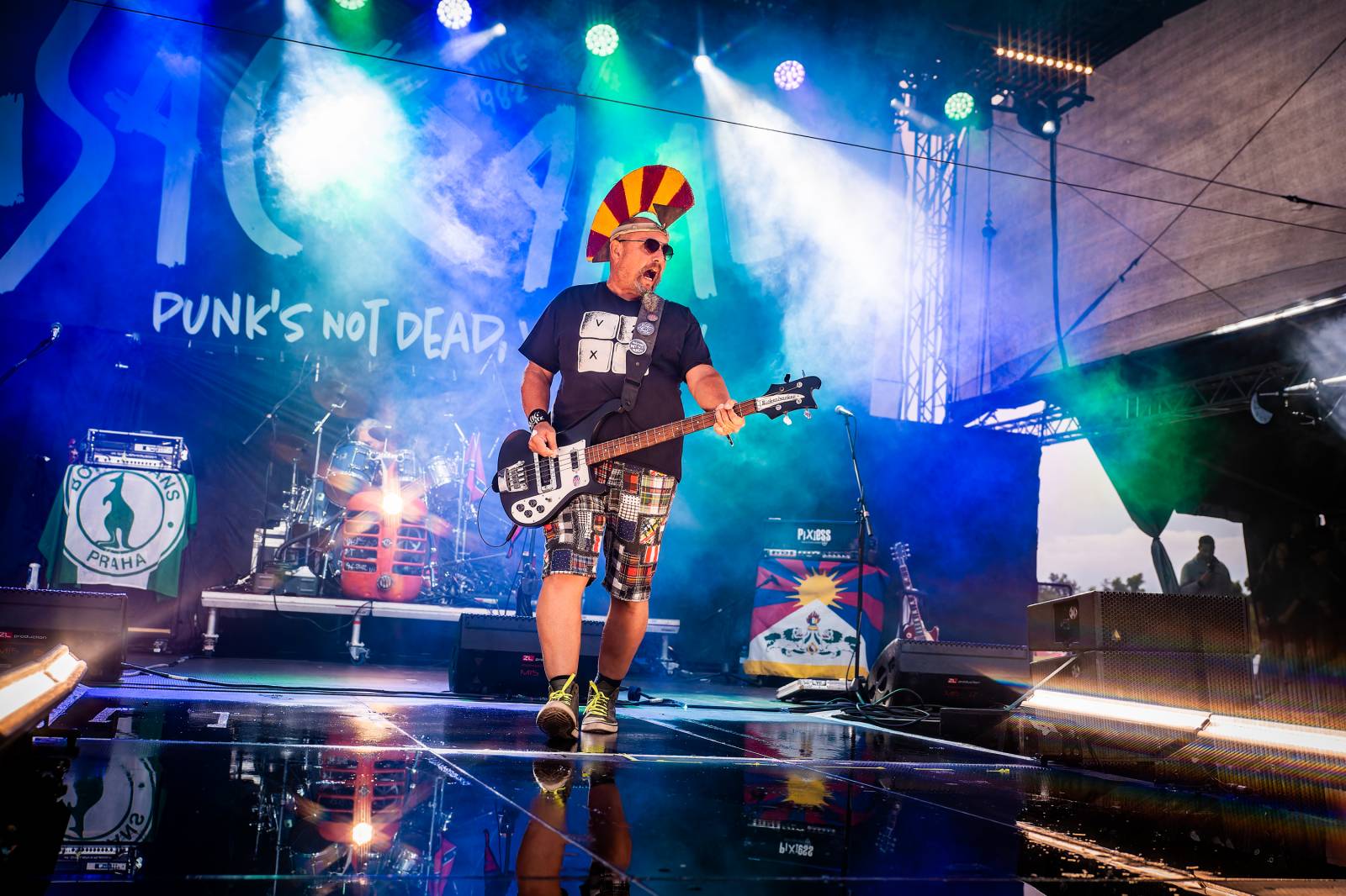 Hrady CZ na Točníku: Druhý den ovládl Kabát, Wanastowi Vjecy vsadili na své hity a překvapení v podobě Lucie 