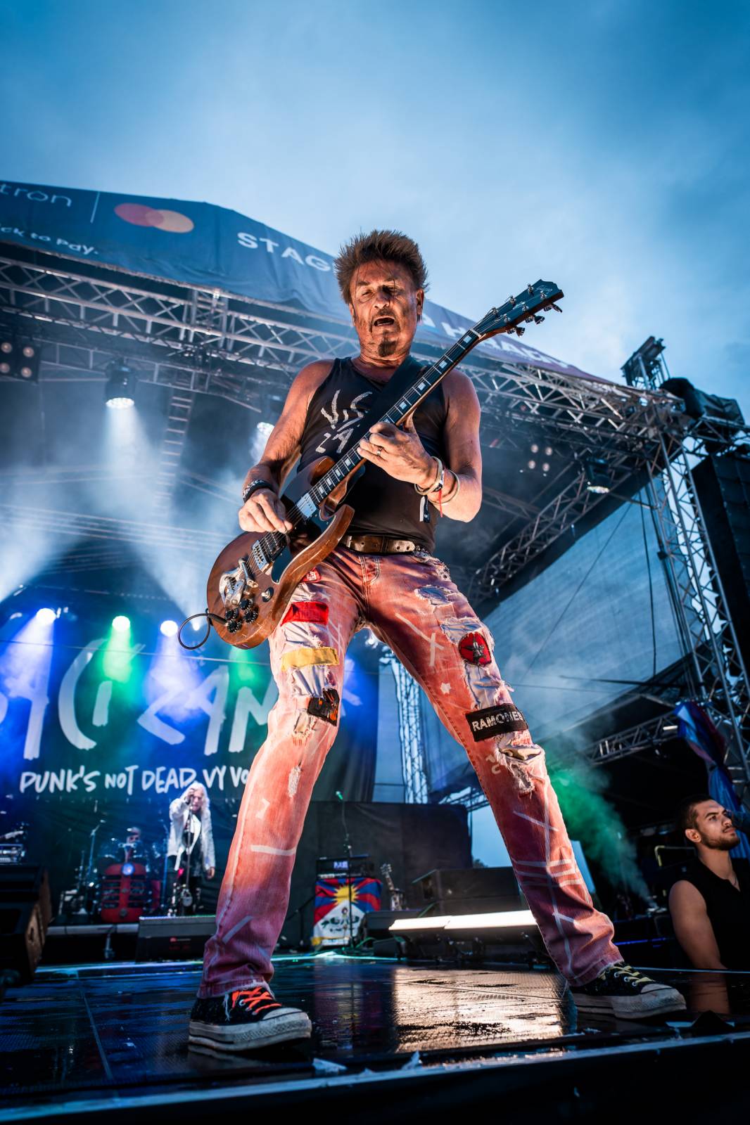 Hrady CZ na Točníku: Druhý den ovládl Kabát, Wanastowi Vjecy vsadili na své hity a překvapení v podobě Lucie 