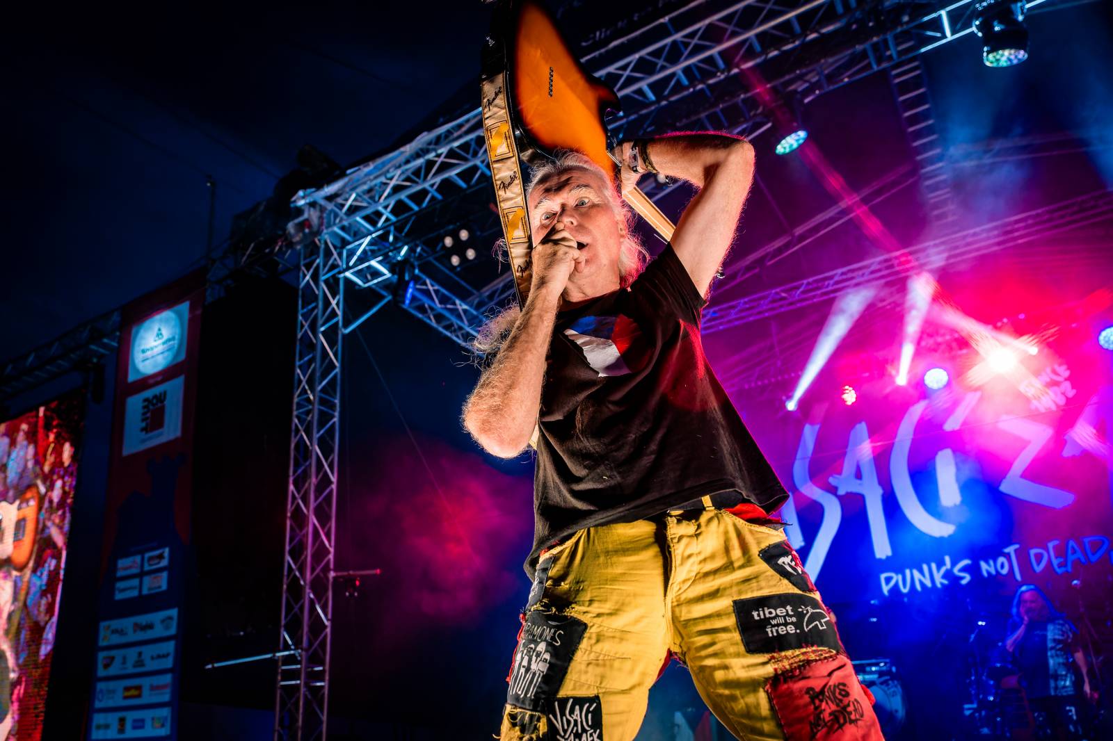 Hrady CZ na Točníku: Druhý den ovládl Kabát, Wanastowi Vjecy vsadili na své hity a překvapení v podobě Lucie 