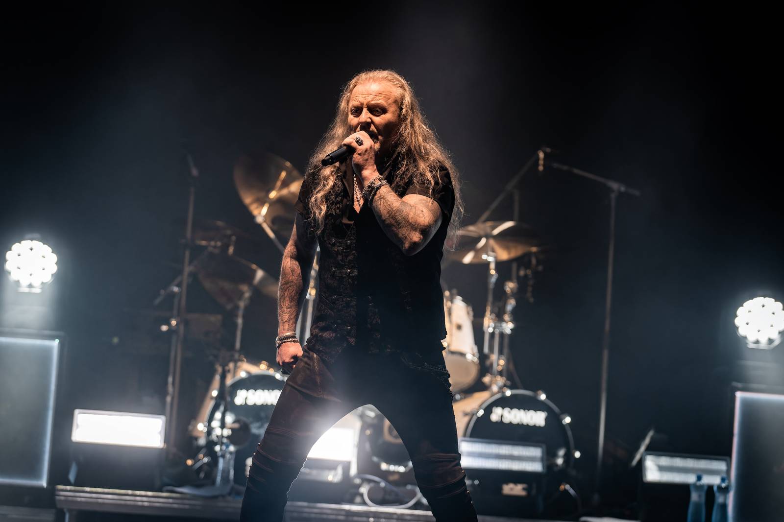 Hrady CZ na Točníku: Druhý den ovládl Kabát, Wanastowi Vjecy vsadili na své hity a překvapení v podobě Lucie 