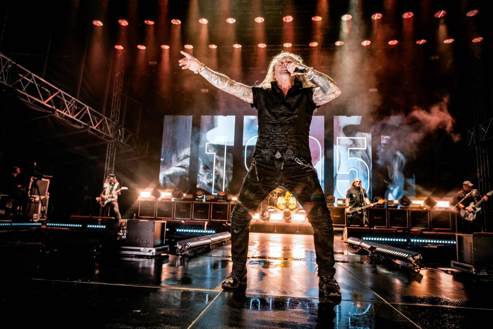 Hrady CZ na Točníku: Druhý den ovládl Kabát, Wanastowi Vjecy vsadili na své hity a překvapení v podobě Lucie 