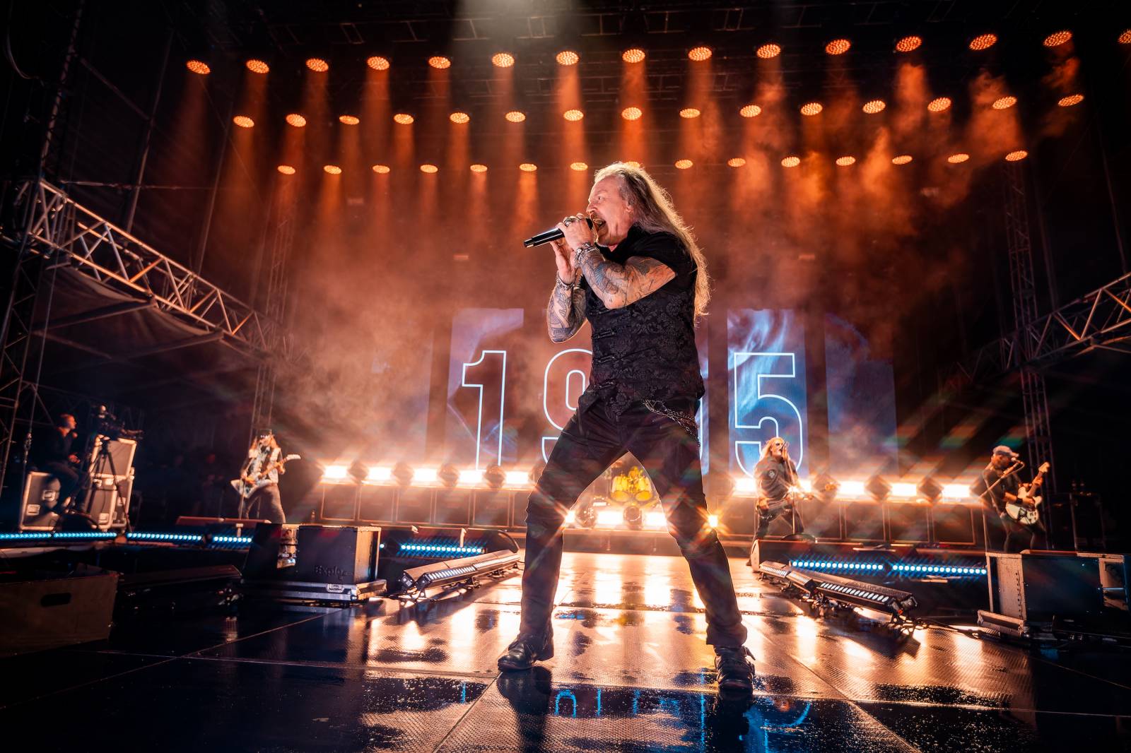 Hrady CZ na Točníku: Druhý den ovládl Kabát, Wanastowi Vjecy vsadili na své hity a překvapení v podobě Lucie 