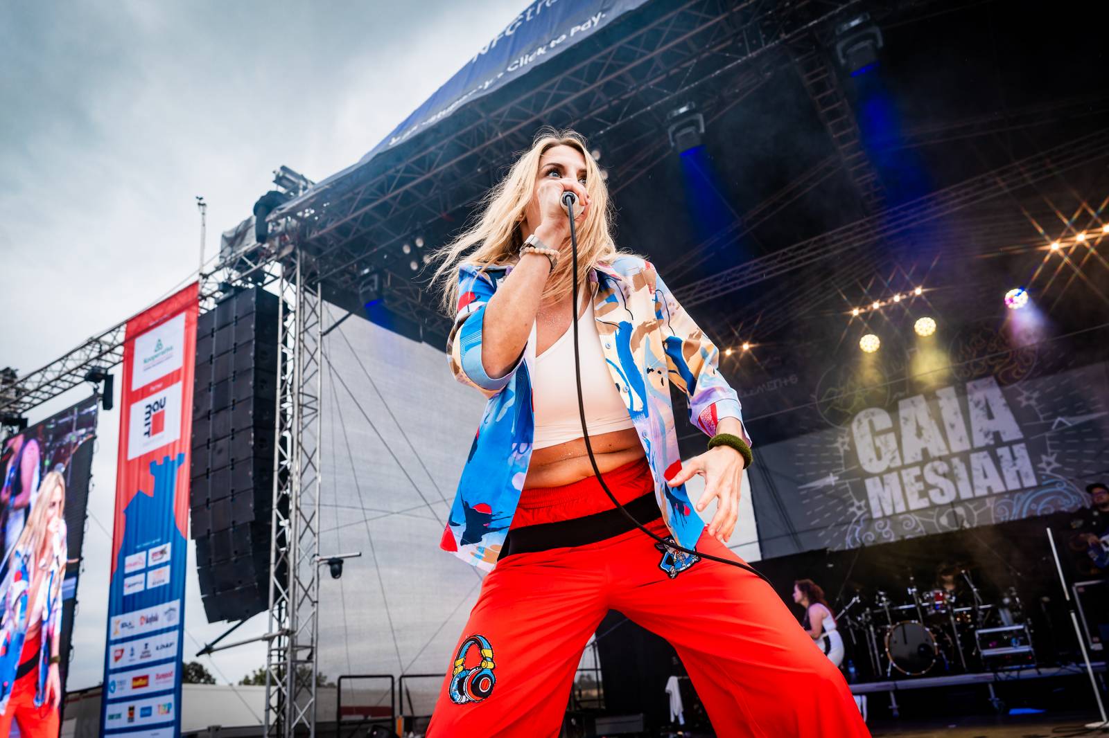 Hrady CZ na Točníku: Druhý den ovládl Kabát, Wanastowi Vjecy vsadili na své hity a překvapení v podobě Lucie 