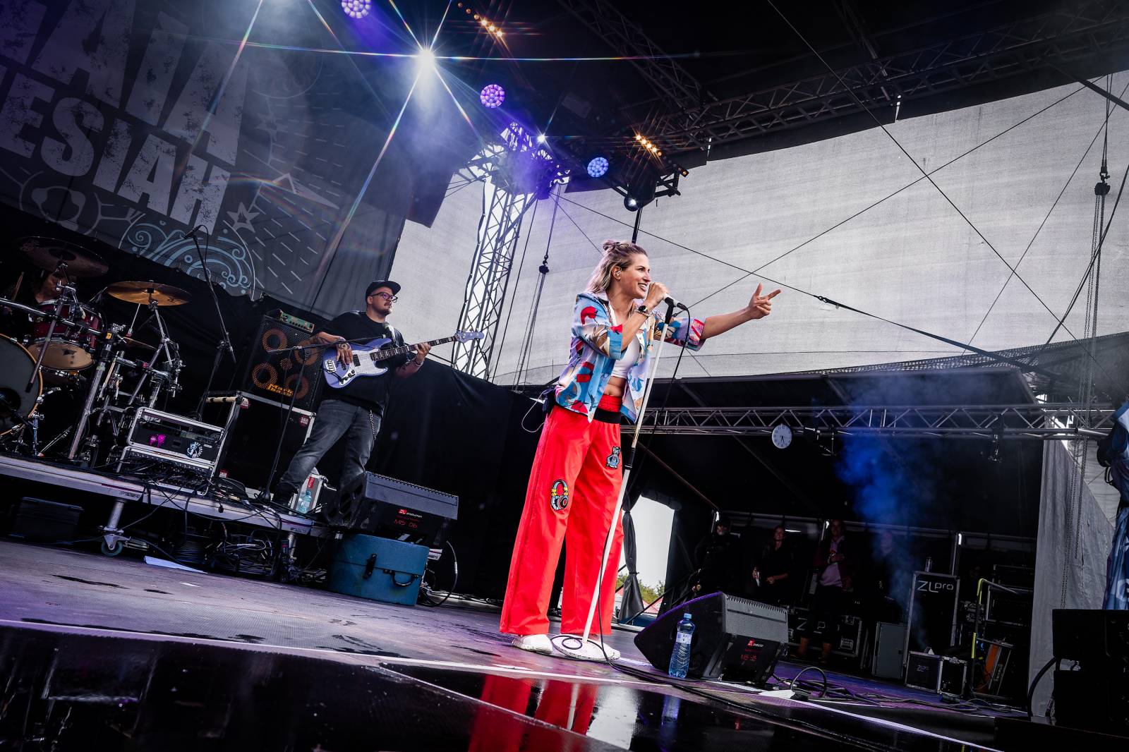 Hrady CZ na Točníku: Druhý den ovládl Kabát, Wanastowi Vjecy vsadili na své hity a překvapení v podobě Lucie 