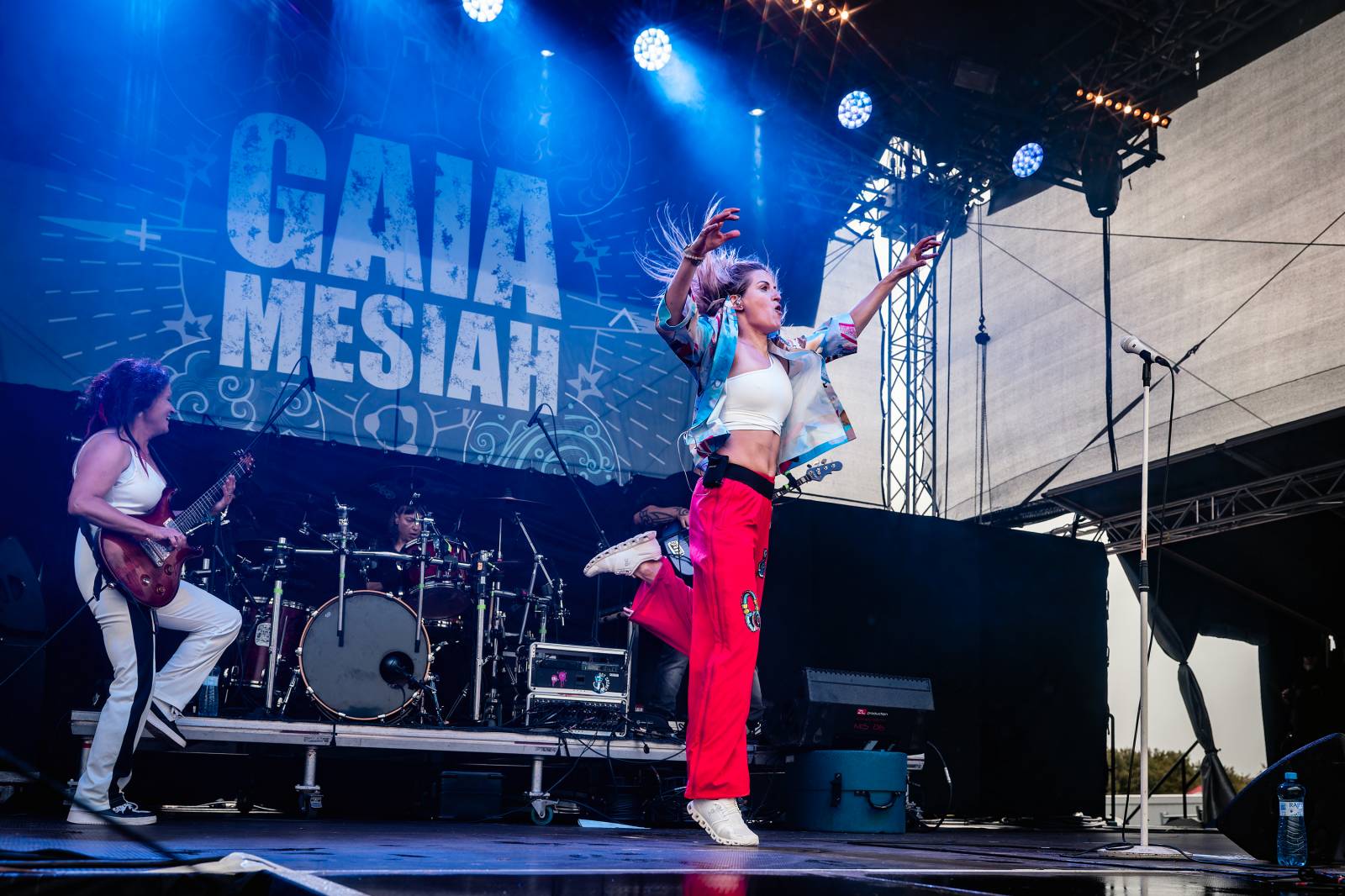 Hrady CZ na Točníku: Druhý den ovládl Kabát, Wanastowi Vjecy vsadili na své hity a překvapení v podobě Lucie 