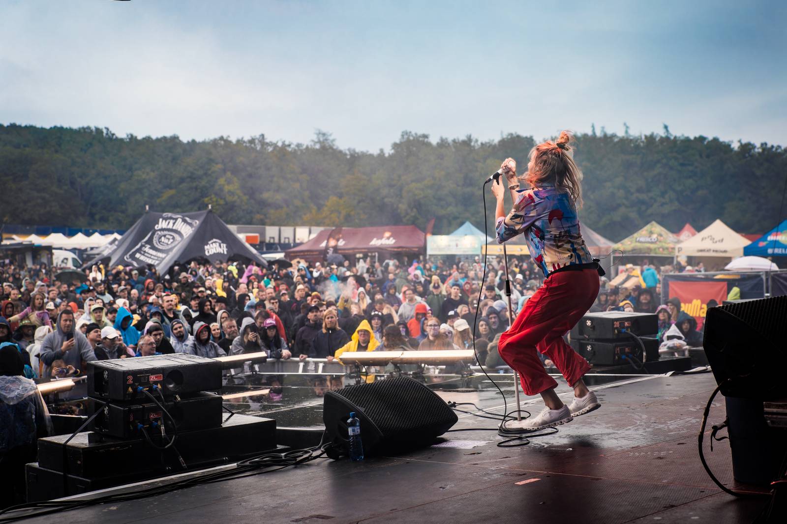 Hrady CZ na Točníku: Druhý den ovládl Kabát, Wanastowi Vjecy vsadili na své hity a překvapení v podobě Lucie 