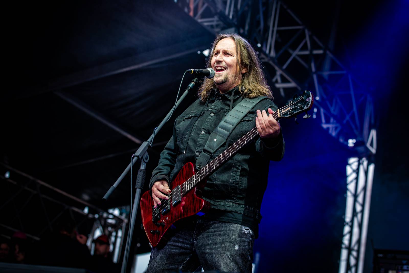 Hrady CZ na Točníku: Druhý den ovládl Kabát, Wanastowi Vjecy vsadili na své hity a překvapení v podobě Lucie 