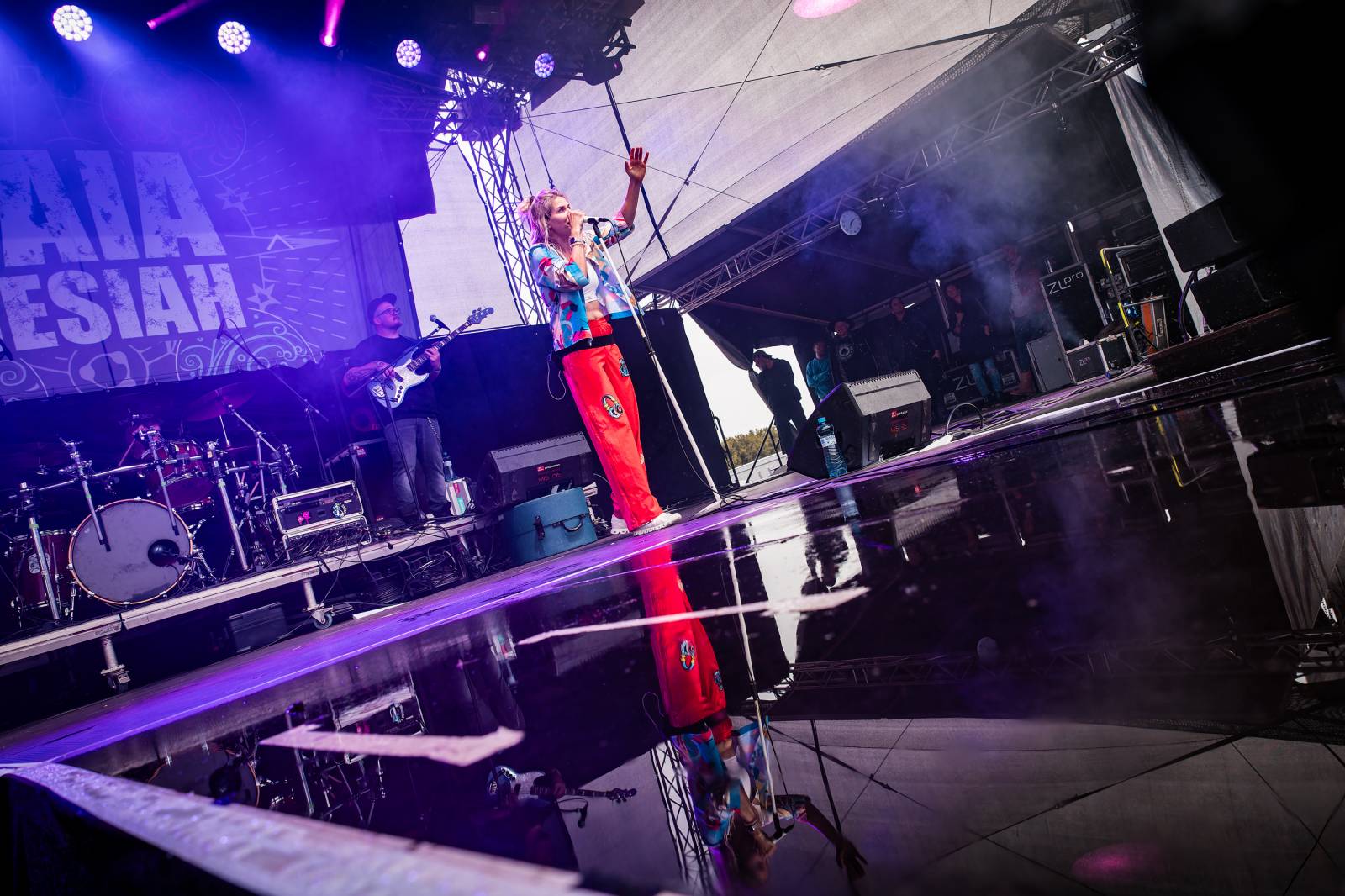 Hrady CZ na Točníku: Druhý den ovládl Kabát, Wanastowi Vjecy vsadili na své hity a překvapení v podobě Lucie 