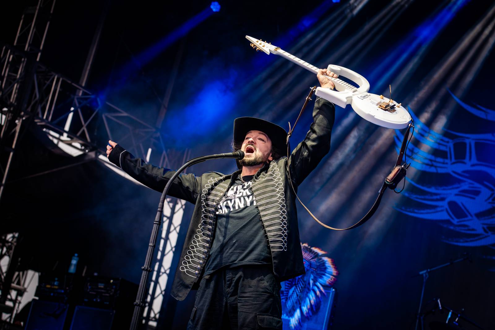 Hrady CZ na Točníku: Druhý den ovládl Kabát, Wanastowi Vjecy vsadili na své hity a překvapení v podobě Lucie 