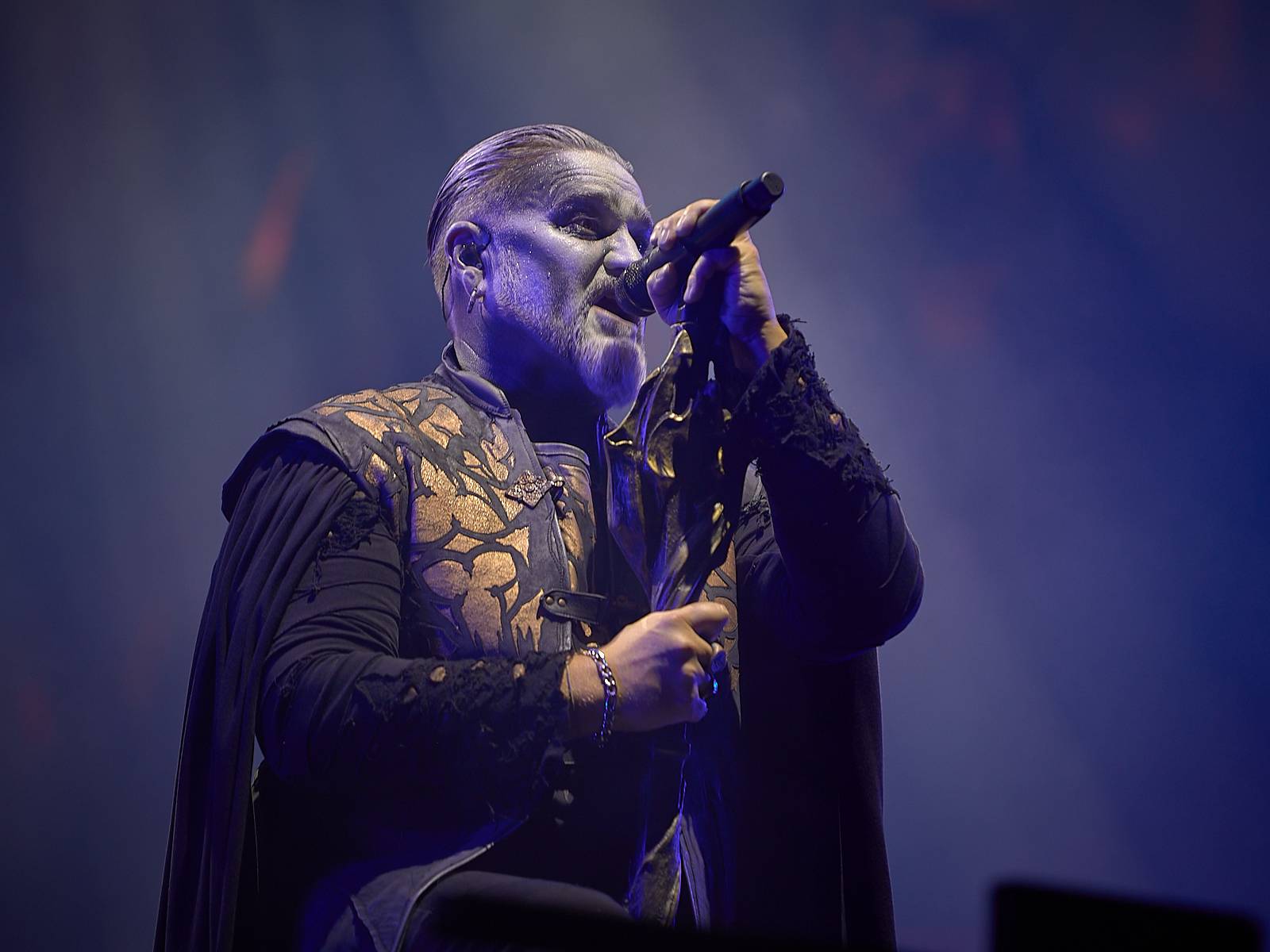 Masters of Rock, den čtvrtý: Ohnivé finále Powerwolf, skandování The HU a skákání s Korpiklaani