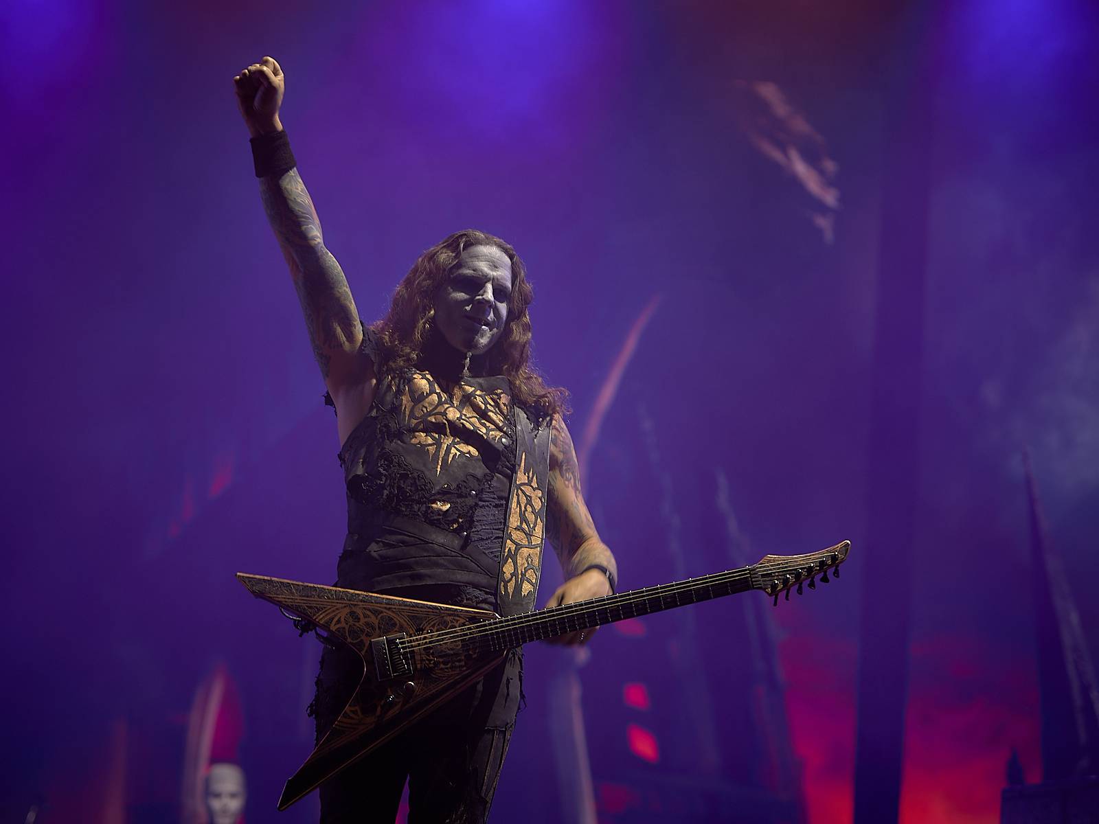 Masters of Rock, den čtvrtý: Ohnivé finále Powerwolf, skandování The HU a skákání s Korpiklaani