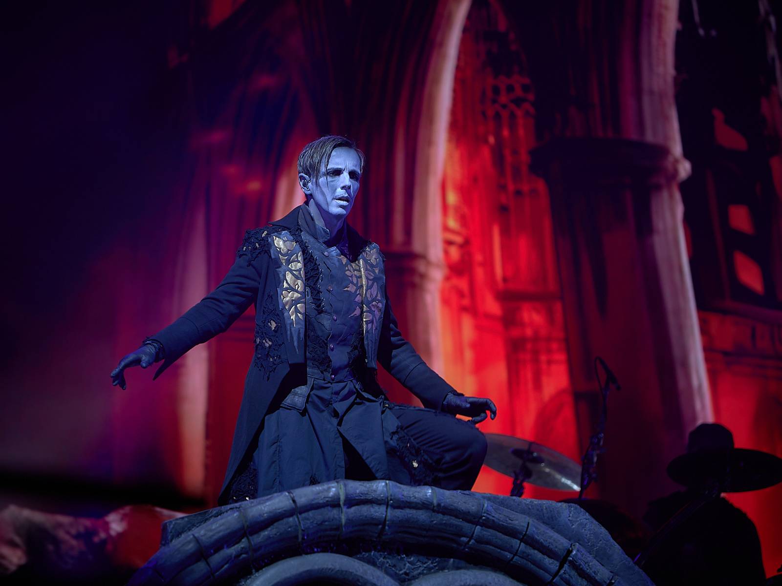 Masters of Rock, den čtvrtý: Ohnivé finále Powerwolf, skandování The HU a skákání s Korpiklaani