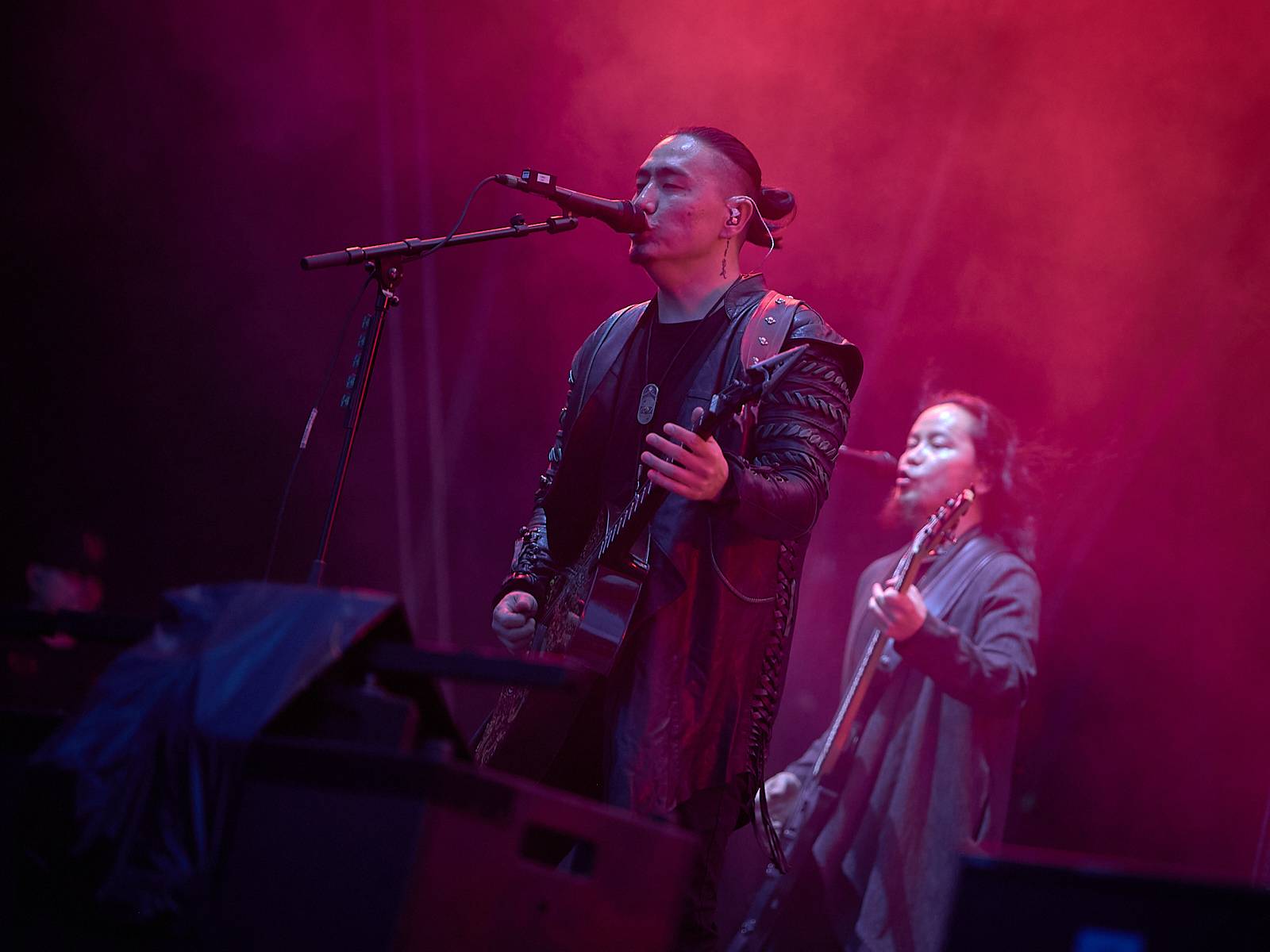 Masters of Rock, den čtvrtý: Ohnivé finále Powerwolf, skandování The HU a skákání s Korpiklaani