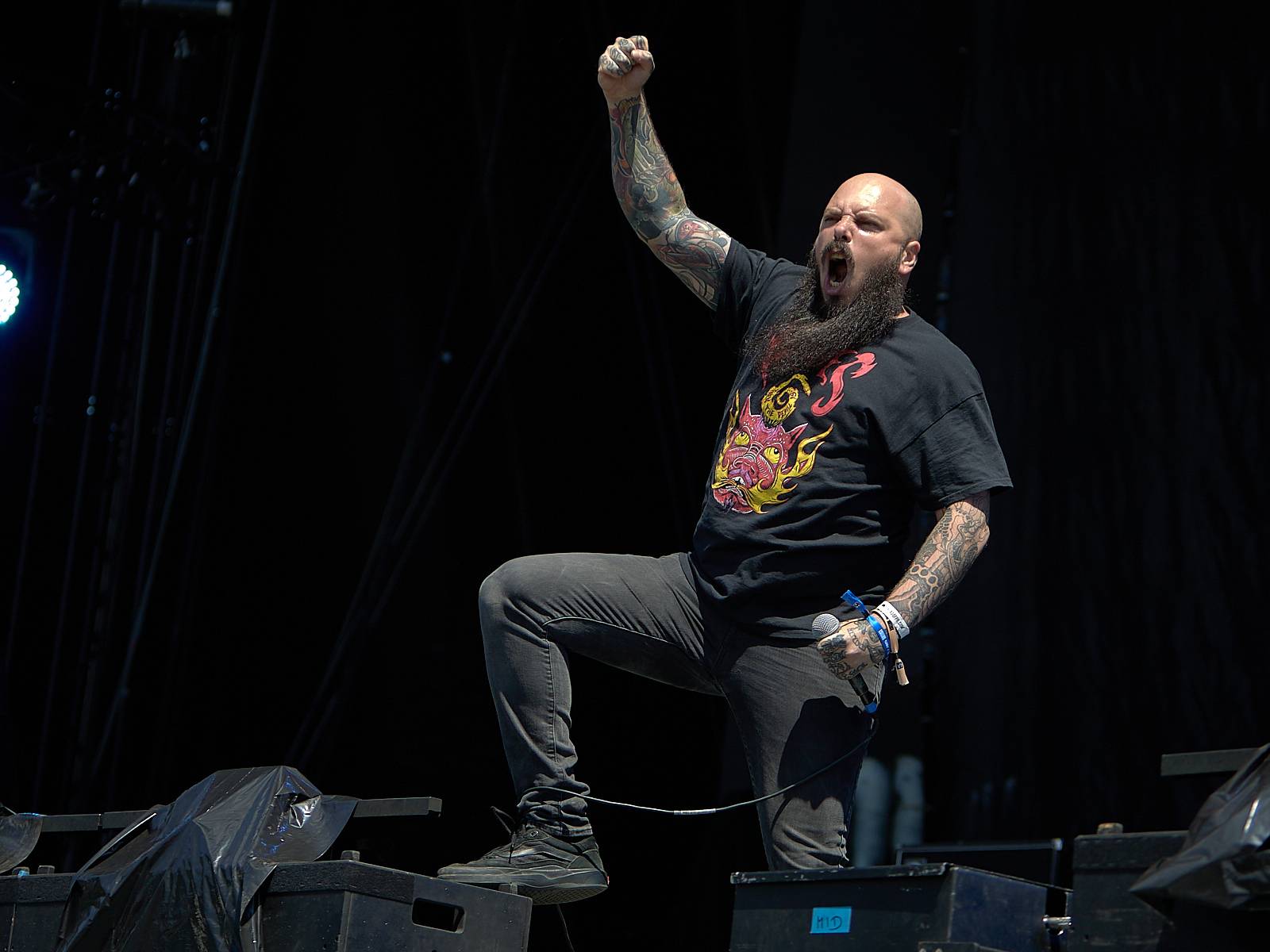 Masters of Rock, den čtvrtý: Ohnivé finále Powerwolf, skandování The HU a skákání s Korpiklaani