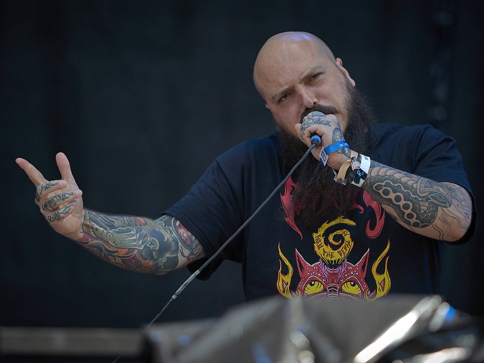 Masters of Rock, den čtvrtý: Ohnivé finále Powerwolf, skandování The HU a skákání s Korpiklaani